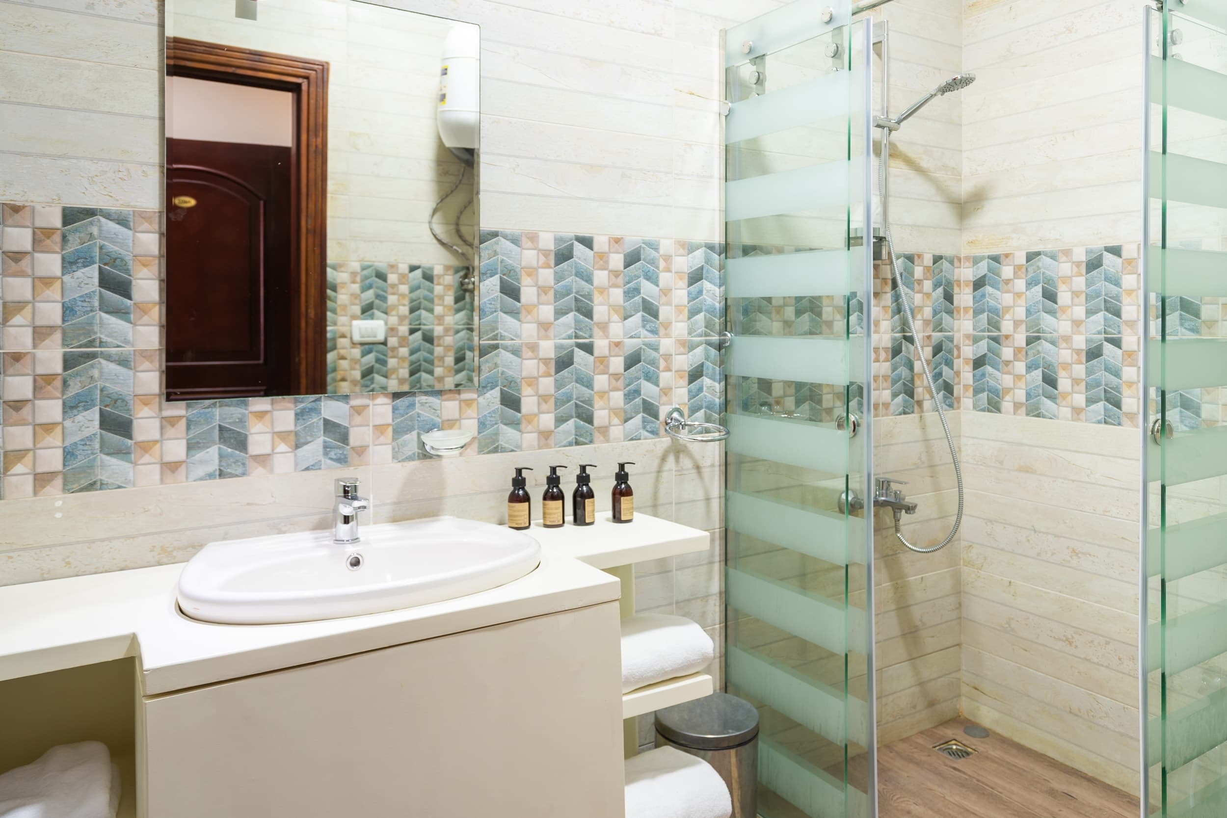 Superior izba s výhľadom na bazén - foto 1