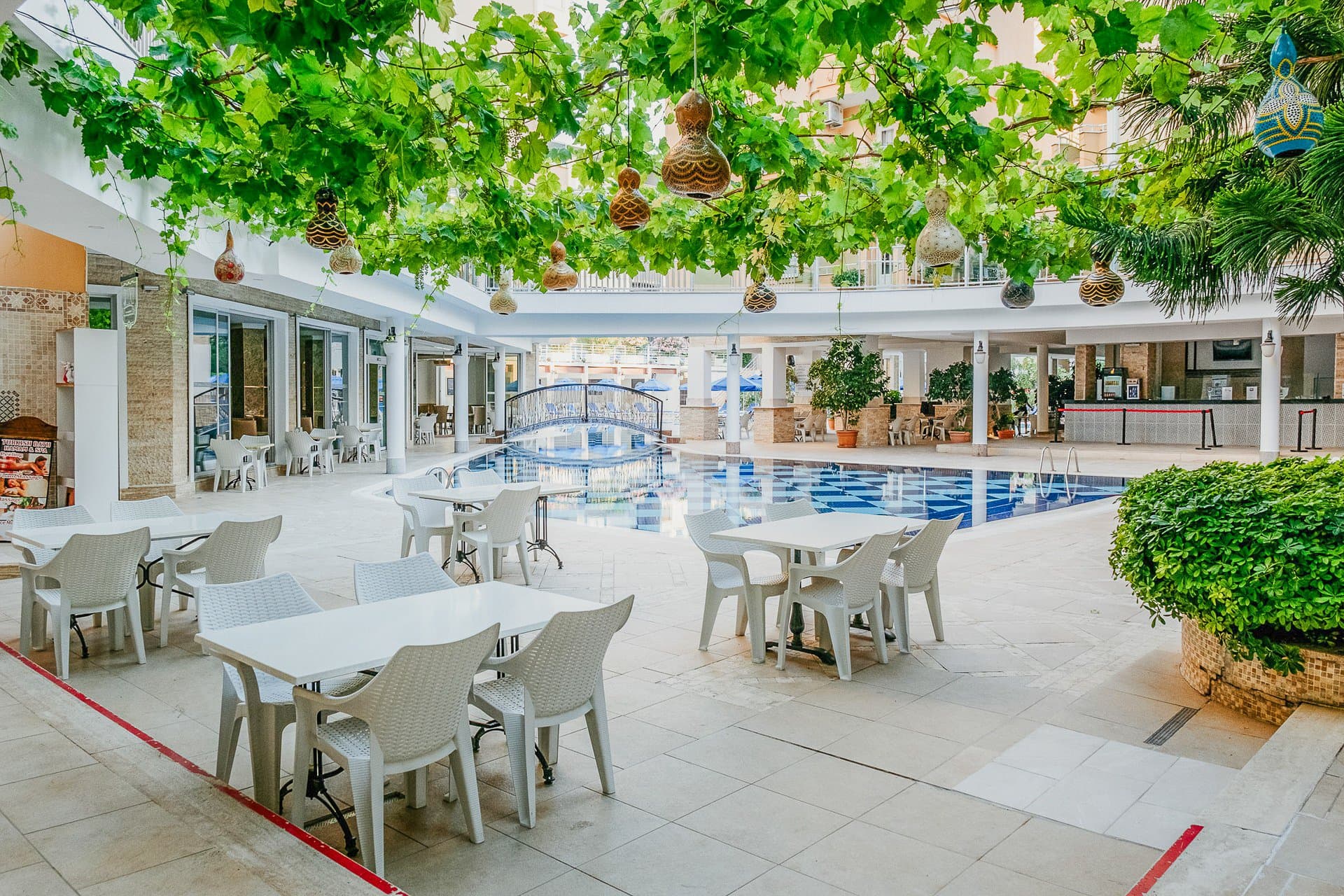 Tac Premier Hotel 4★