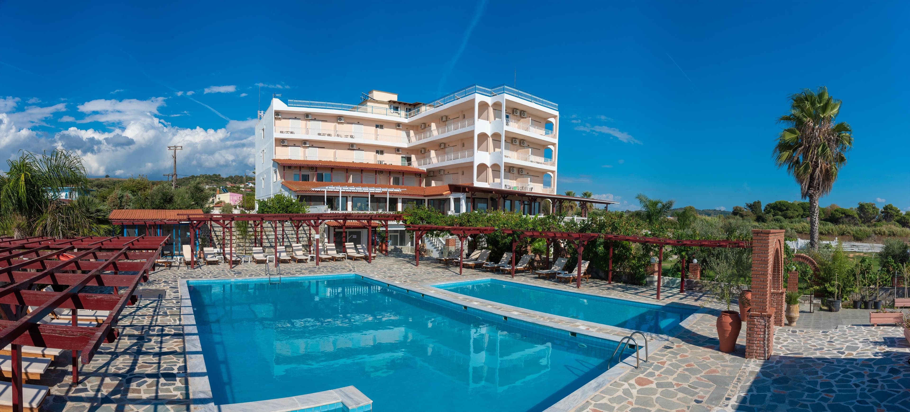 Poseidon Beach 4★